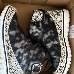 Sorel Tivoli Go High Top Cheetah Print Pony Hair Sneaker Boots Women's Size 7
